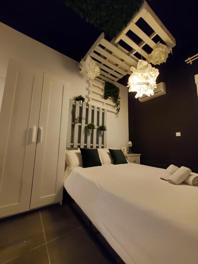Small And Cozy Rooms - G Valencia Exteriör bild
