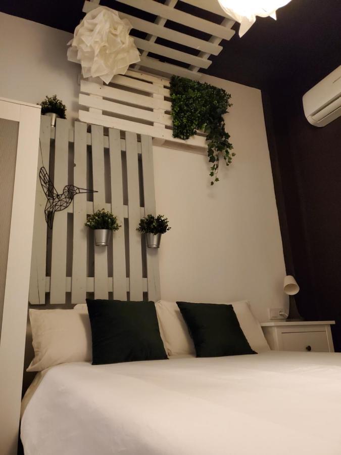 Small And Cozy Rooms - G Valencia Exteriör bild