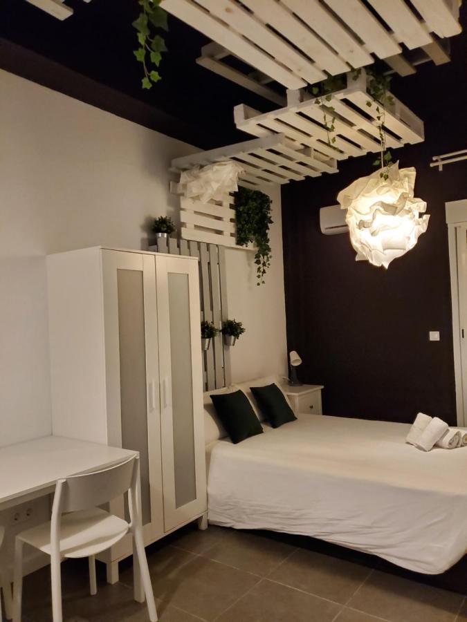 Small And Cozy Rooms - G Valencia Exteriör bild