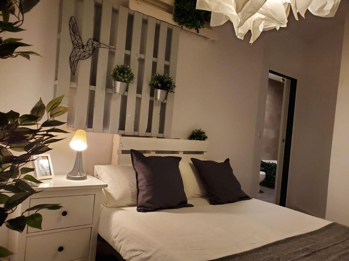 Small And Cozy Rooms - G Valencia Exteriör bild